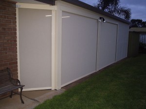 Mesh patio blinds